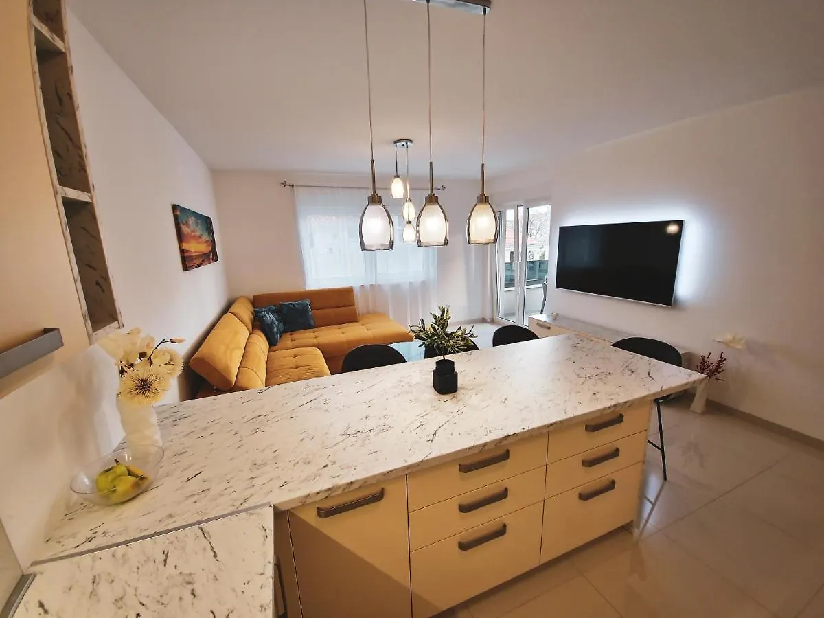 Apartment Klara Trogir