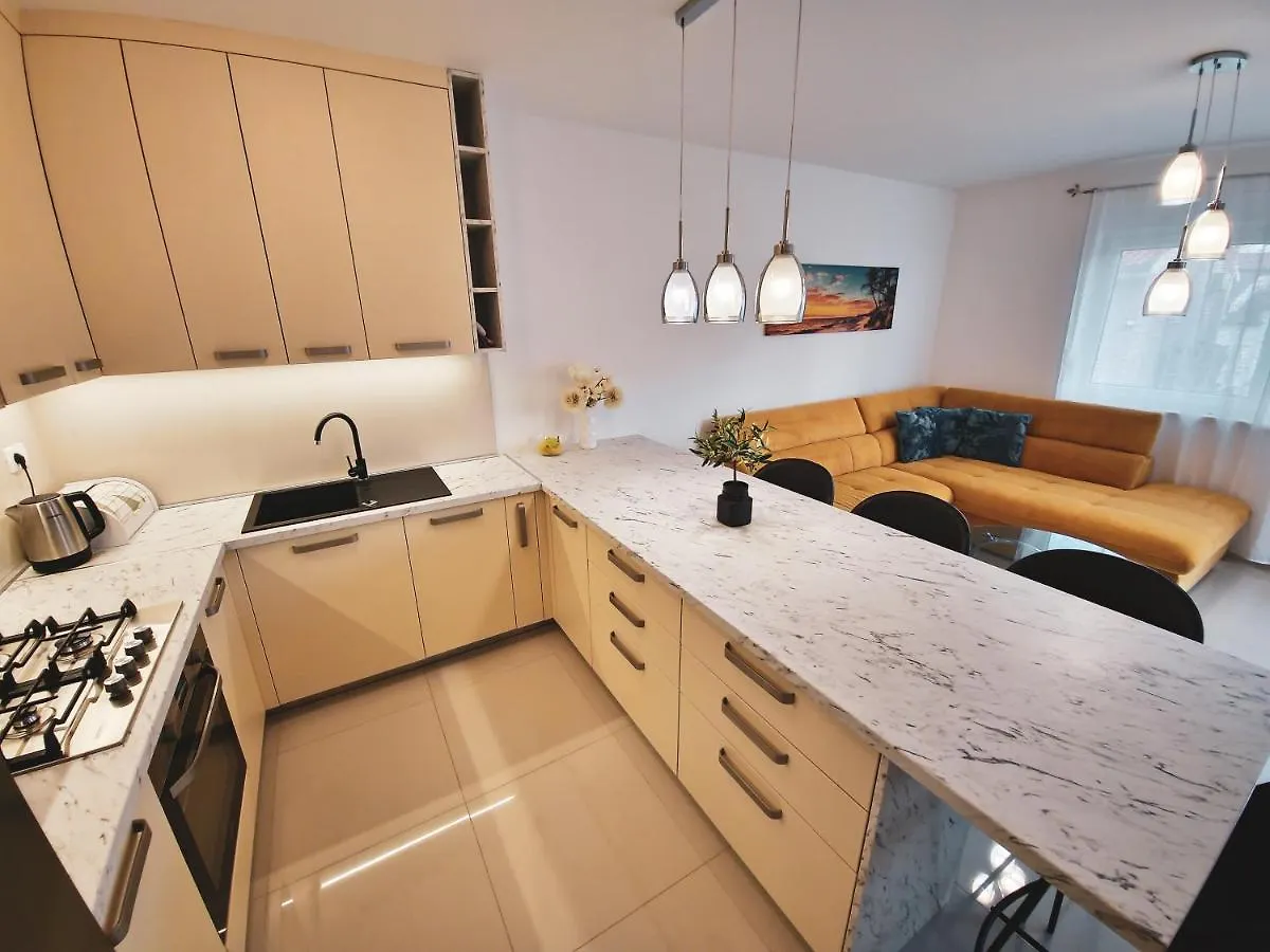 Apartment Klara Trogir