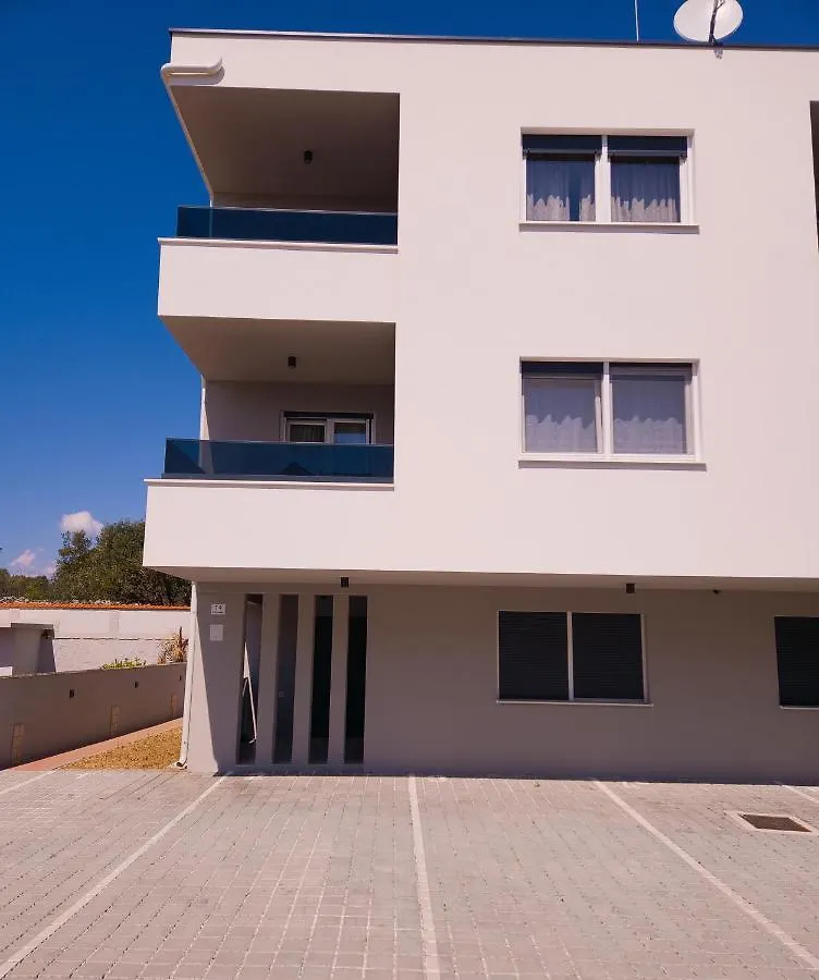 Apartment Klara Trogir